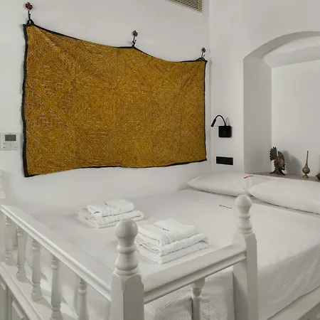 Mami's House With Private Pool Pefki