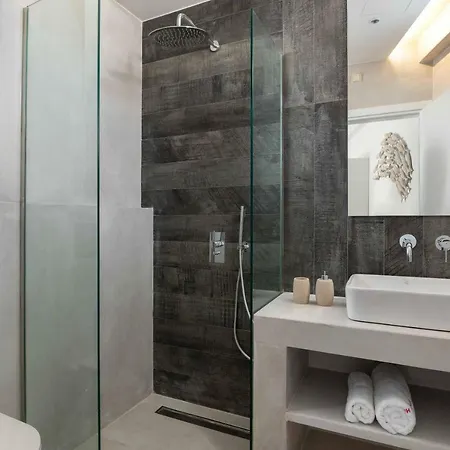 Mami's House With Private Pool Pefki