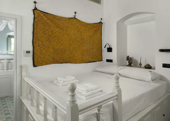 Mami's House With Private Pool Pefki